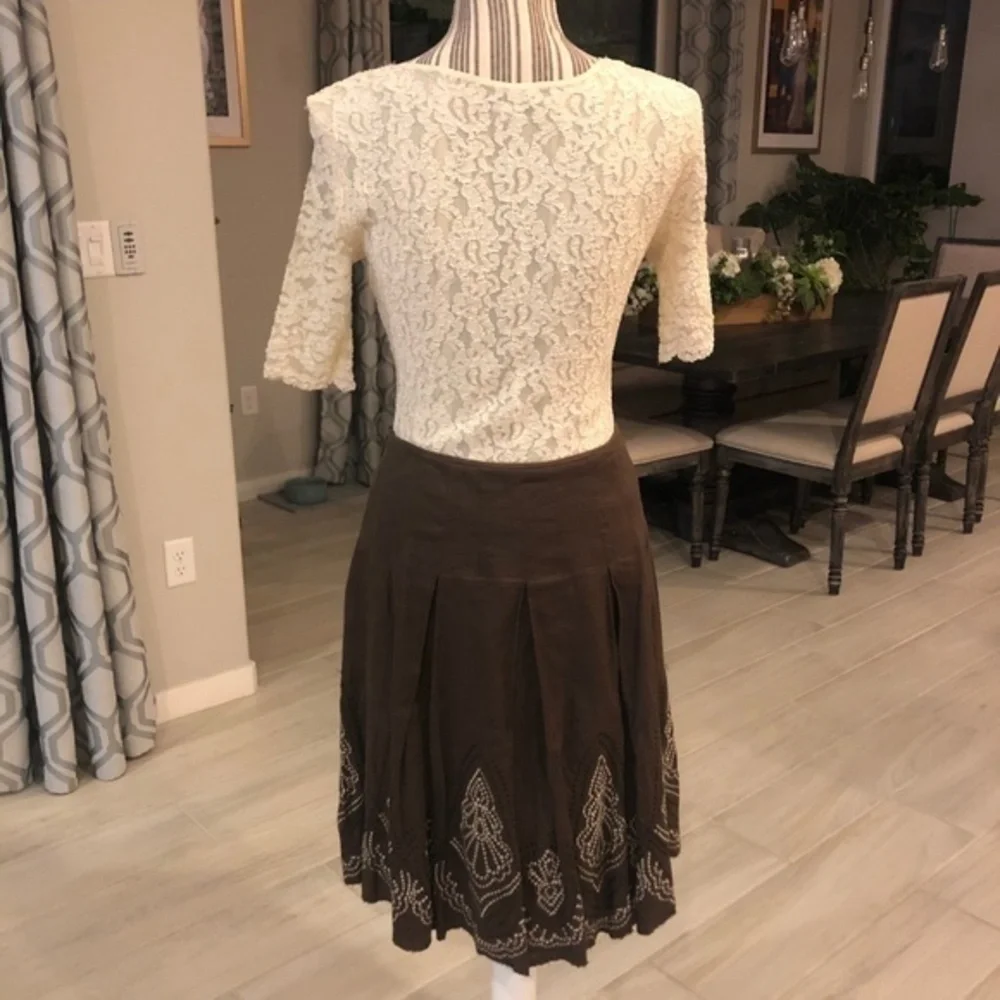 Tahari Pleated Brown Patterned Skirt